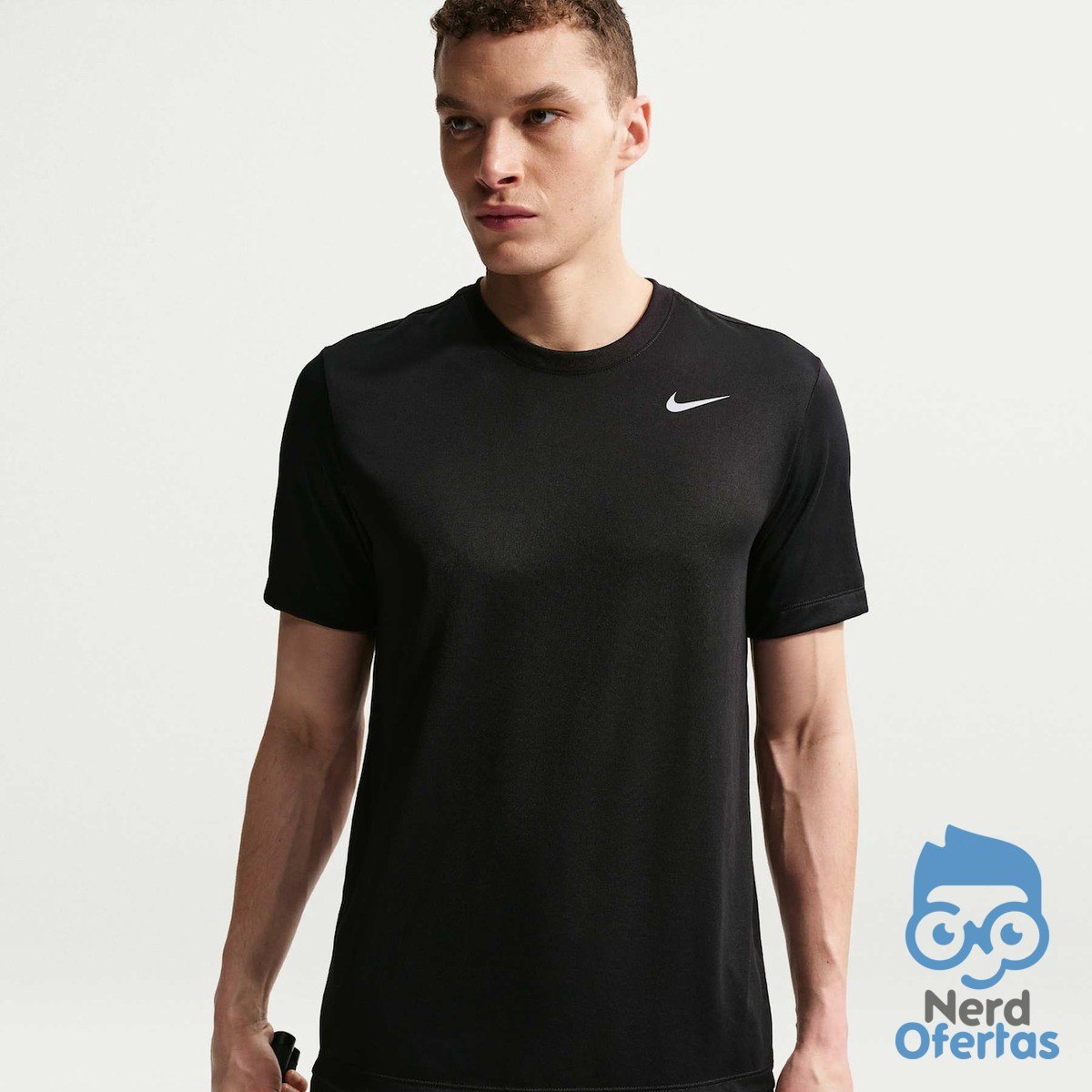 Camiseta Nike Dri-Fit Legend Masculina por R$ 69 com cupom BLACK30